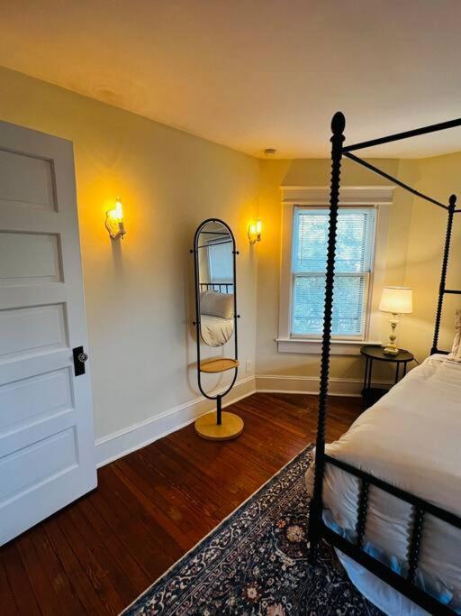 4 Bedroom Dc'S Best Location With Parking, Walk To Clarendon Metro, Shopping And Nightlife! Arlington Exteriör bild